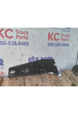 PETERBILT 567 EXHAUST/MUFFLER BRACKET
