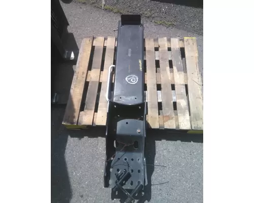 PETERBILT 567 EXHAUSTMUFFLER BRACKET