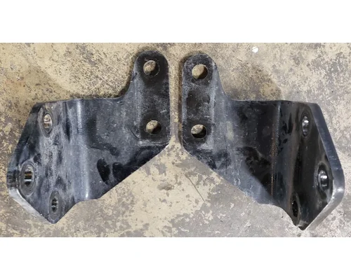 PETERBILT 567 Engine Mounts