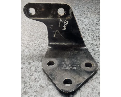 PETERBILT 567 Engine Mounts