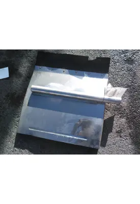 PETERBILT 567 FENDER, QUARTER/HALF REAR