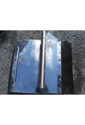 PETERBILT 567 FENDER, QUARTER/HALF REAR