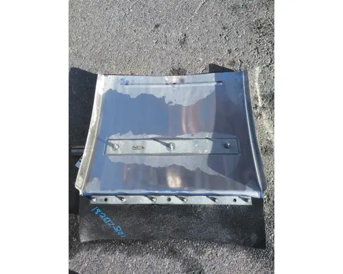 PETERBILT 567 FENDER, QUARTERHALF REAR