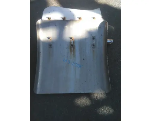PETERBILT 567 FENDER, QUARTERHALF REAR