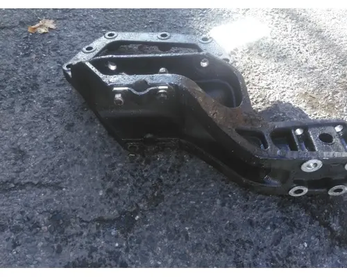 PETERBILT 567 FRAME HORN