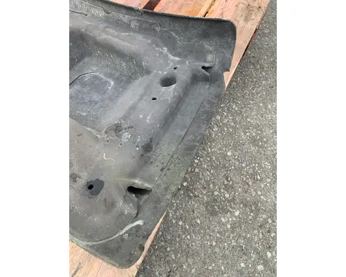 PETERBILT 567 Fender Extension