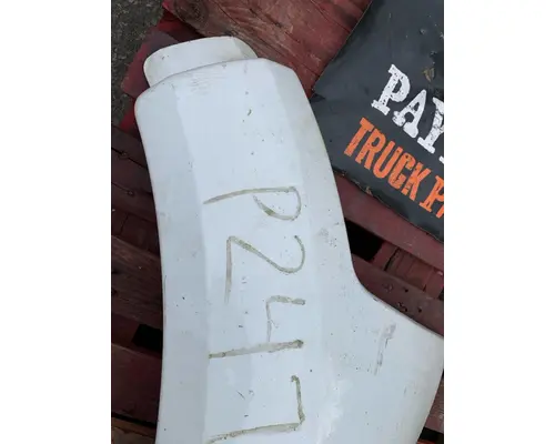 PETERBILT 567 Fender Extension