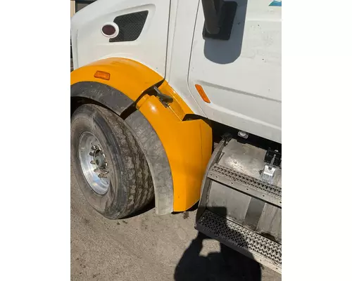 PETERBILT 567 Fender Extension