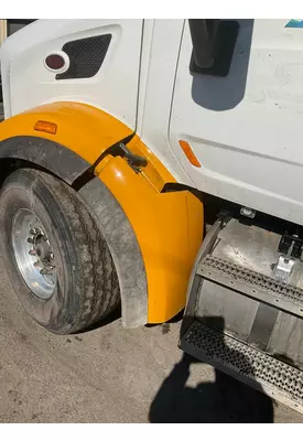 PETERBILT 567 Fender Extension