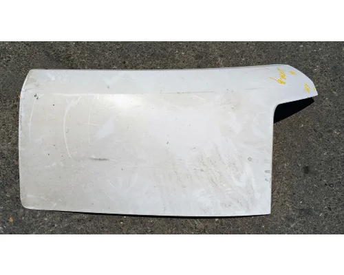 PETERBILT 567 Fender Extension