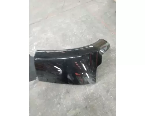 PETERBILT 567 Fender