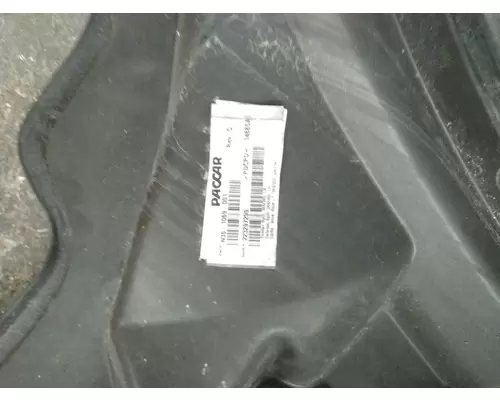 PETERBILT 567 Fender