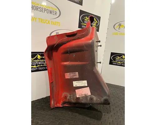 PETERBILT 567 Fender