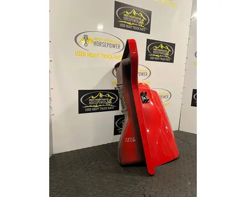 PETERBILT 567 Fender