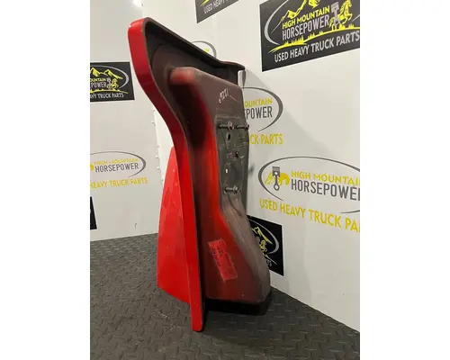 PETERBILT 567 Fender