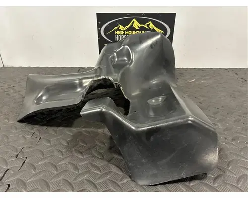 PETERBILT 567 Fender