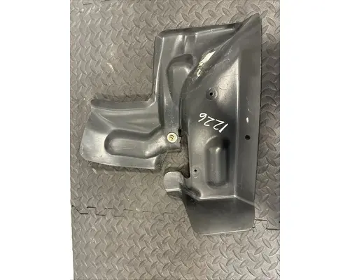 PETERBILT 567 Fender