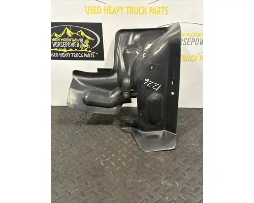 PETERBILT 567 Fender