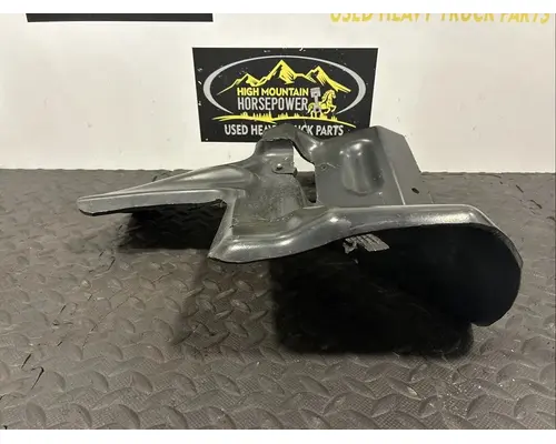 PETERBILT 567 Fender