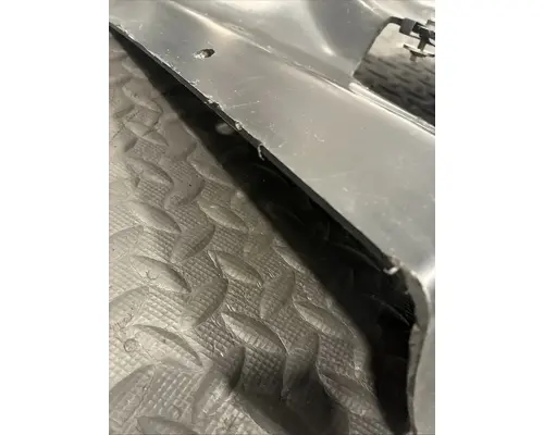 PETERBILT 567 Fender