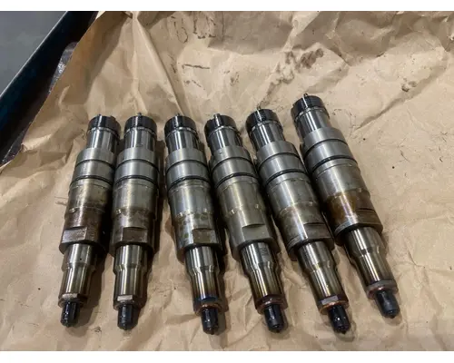 PETERBILT 567 Fuel Injector