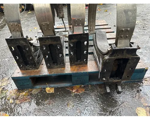 PETERBILT 567 Fuel Tank StrapHanger