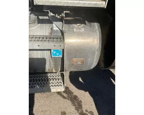 PETERBILT 567 Fuel Tank