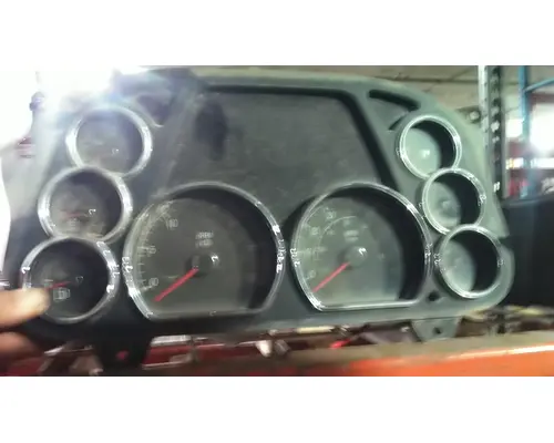 PETERBILT 567 GAUGE CLUSTER