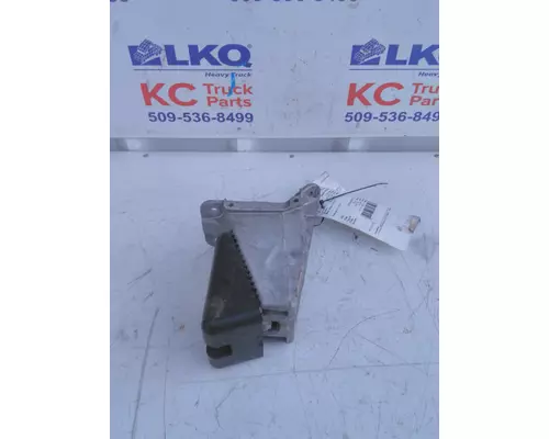 PETERBILT 567 HOOD BRACKET