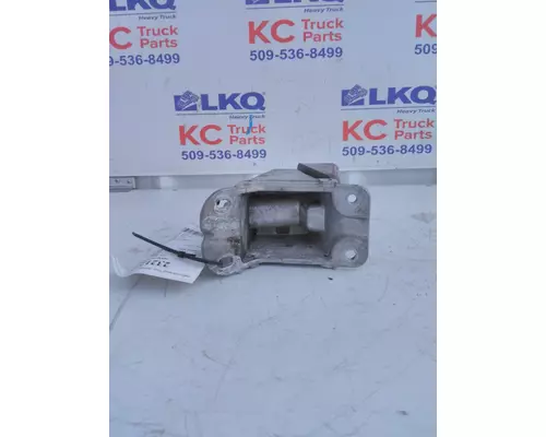 PETERBILT 567 HOOD BRACKET