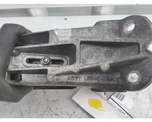 PETERBILT 567 HOOD BRACKET