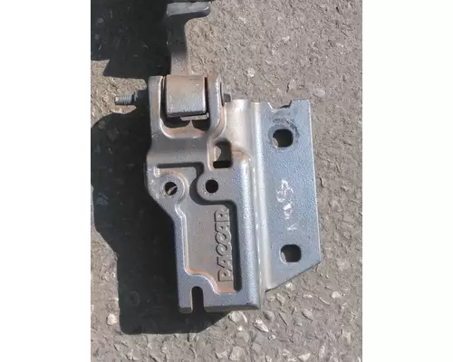 PETERBILT 567 HOOD HINGE