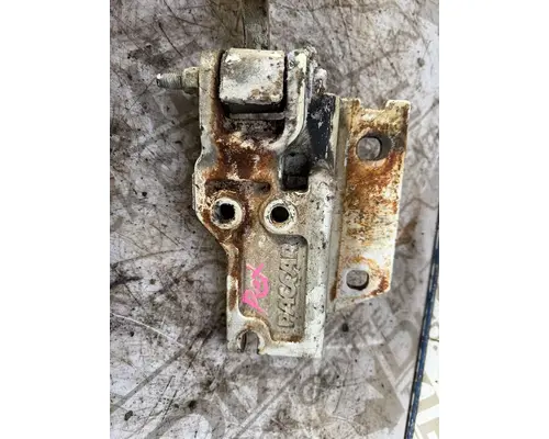 PETERBILT 567 Hood Hinge