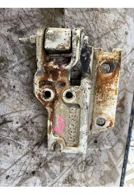 PETERBILT 567 Hood Hinge