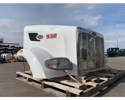 PETERBILT 567 Hood