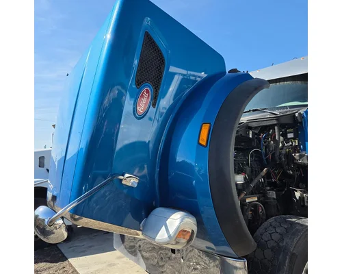 PETERBILT 567 Hood