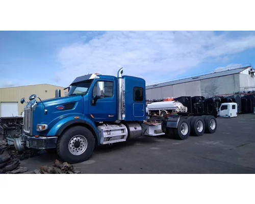 PETERBILT 567 Hood