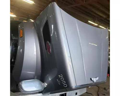 PETERBILT 567 Hood