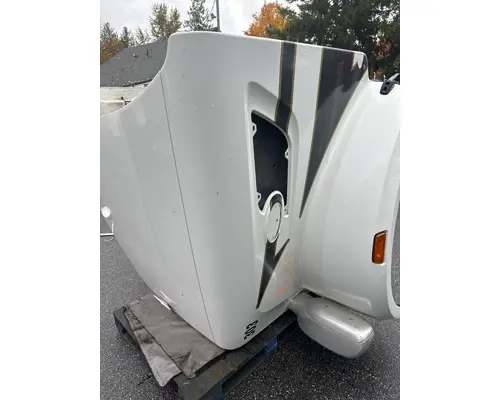 PETERBILT 567 Hood