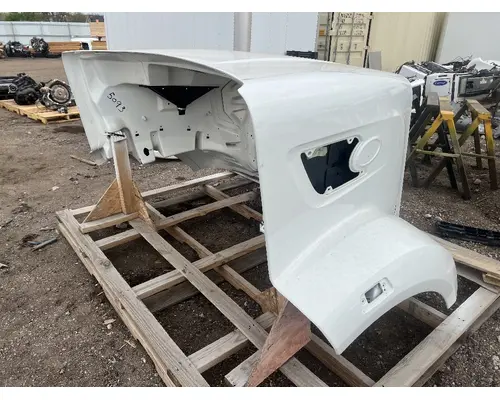 PETERBILT 567 Hood