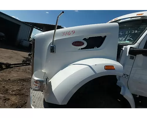 PETERBILT 567 Hood