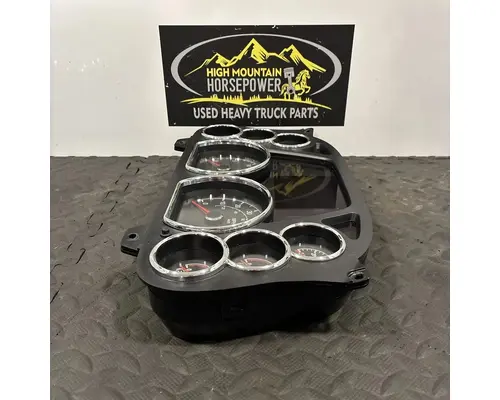PETERBILT 567 Instrument Cluster