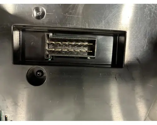PETERBILT 567 Instrument Cluster