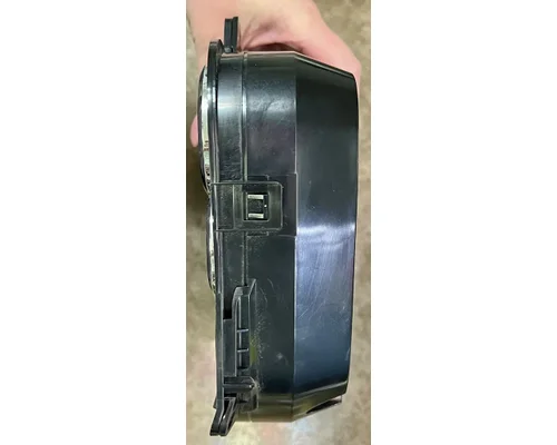 PETERBILT 567 Instrument Cluster