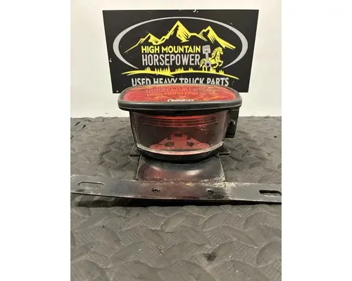 PETERBILT 567 Lamp stop tail turn