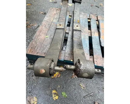 PETERBILT 567 Leaf Spring, Rear