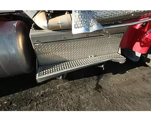 PETERBILT 567 Muffler