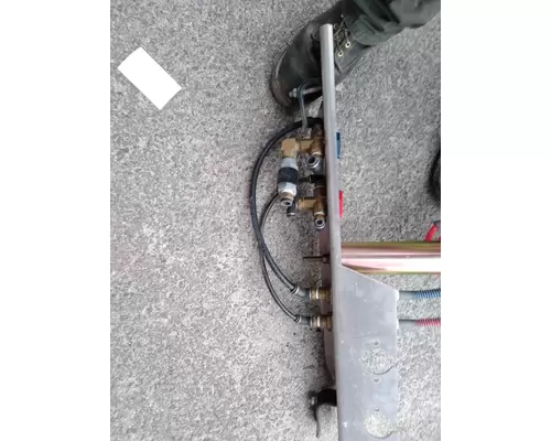 PETERBILT 567 POGO stick, Airelectrical line mount
