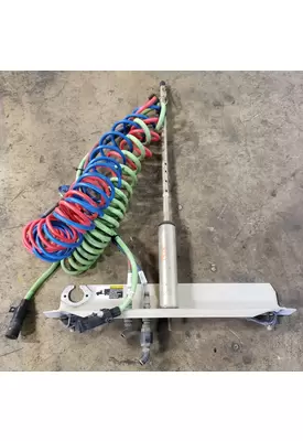 PETERBILT 567 POGO stick, Air/electrical line mount