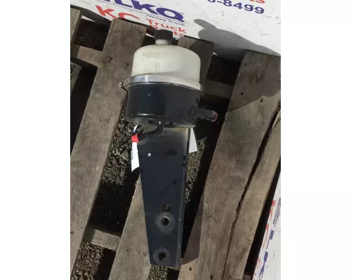 PETERBILT 567 POWER STEERING RESERVOIR